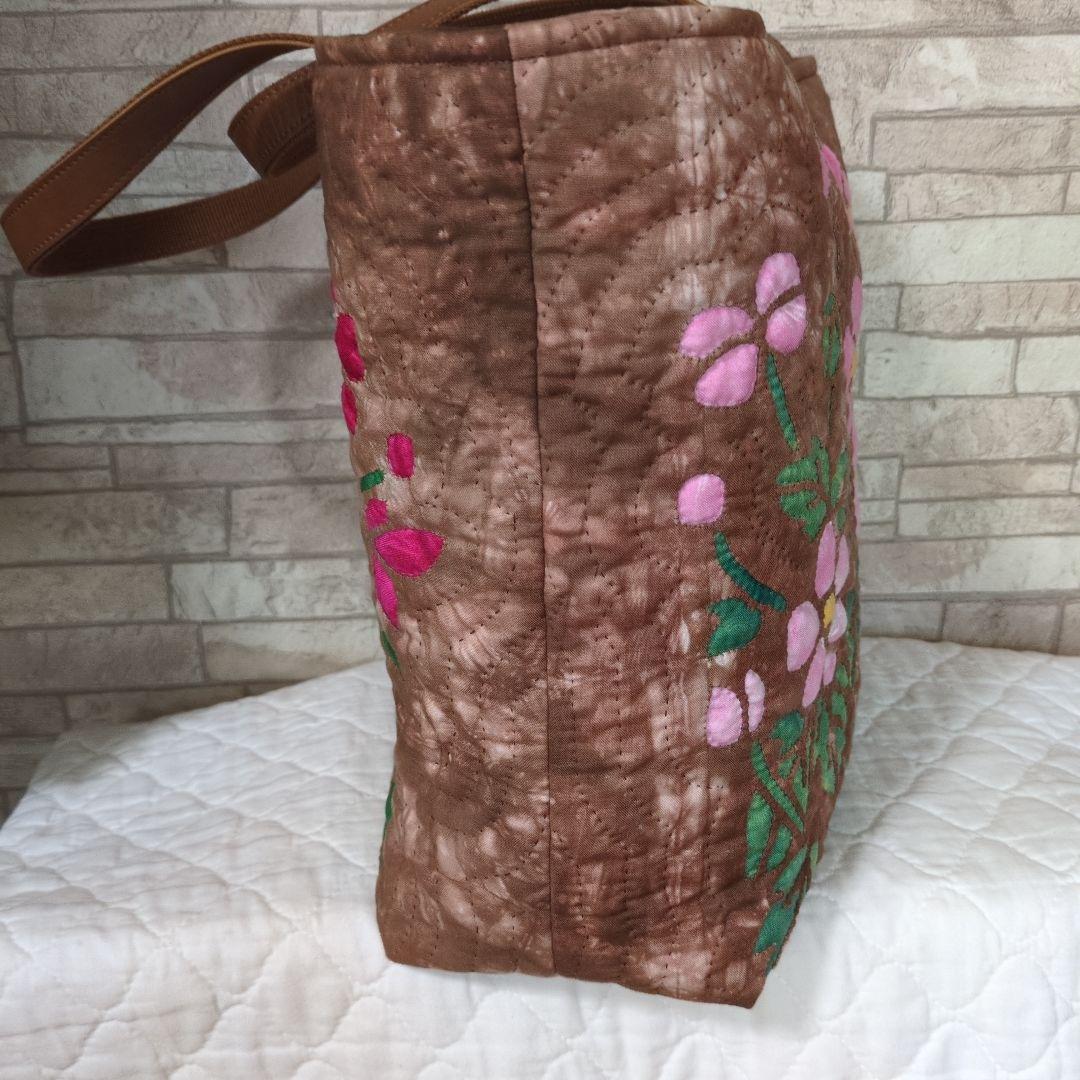 シュウメイギクのハワイアンキルトバッグ　ハンドメイド