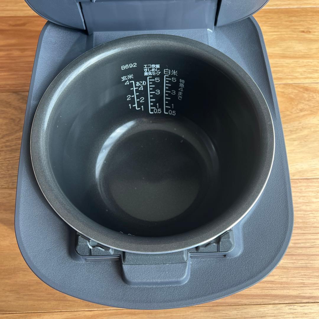 NW-NB10-BZ 象印 5.5合炊き