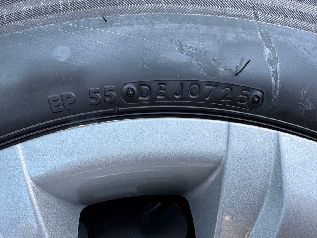 送料込2025年新車外ハイエース純正タイヤ195/80/R15LT ECOPIA