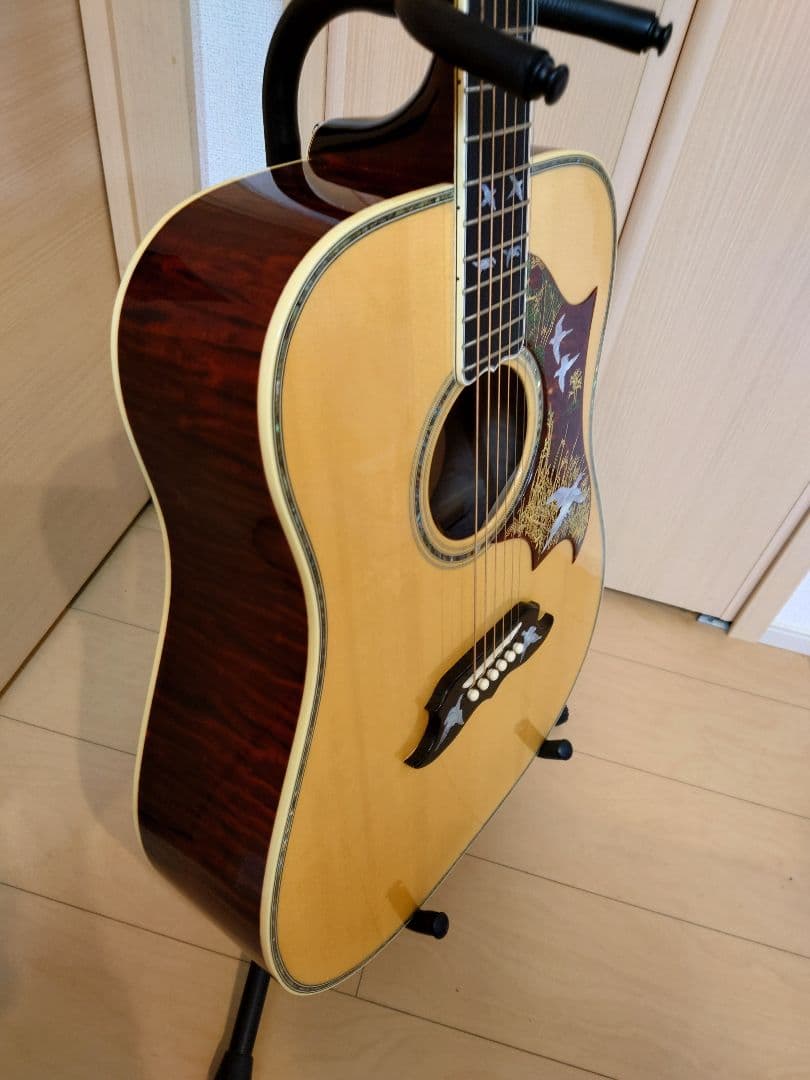 【Gibson　CustomShop　DovesIn　 Flight 2009】