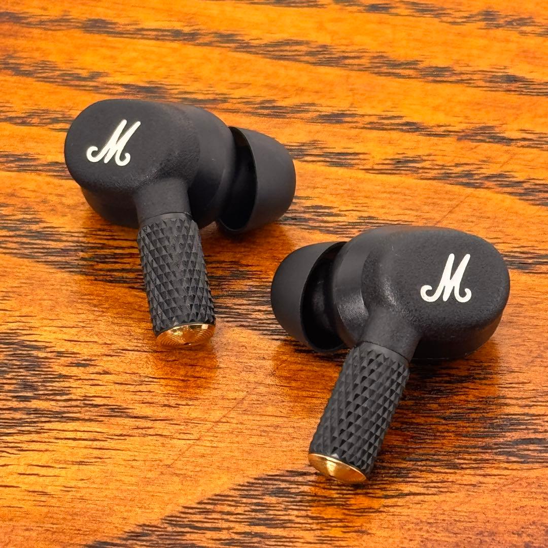 MarshallのMotif II A.N.C. ワイヤレスイヤホン本体のみ