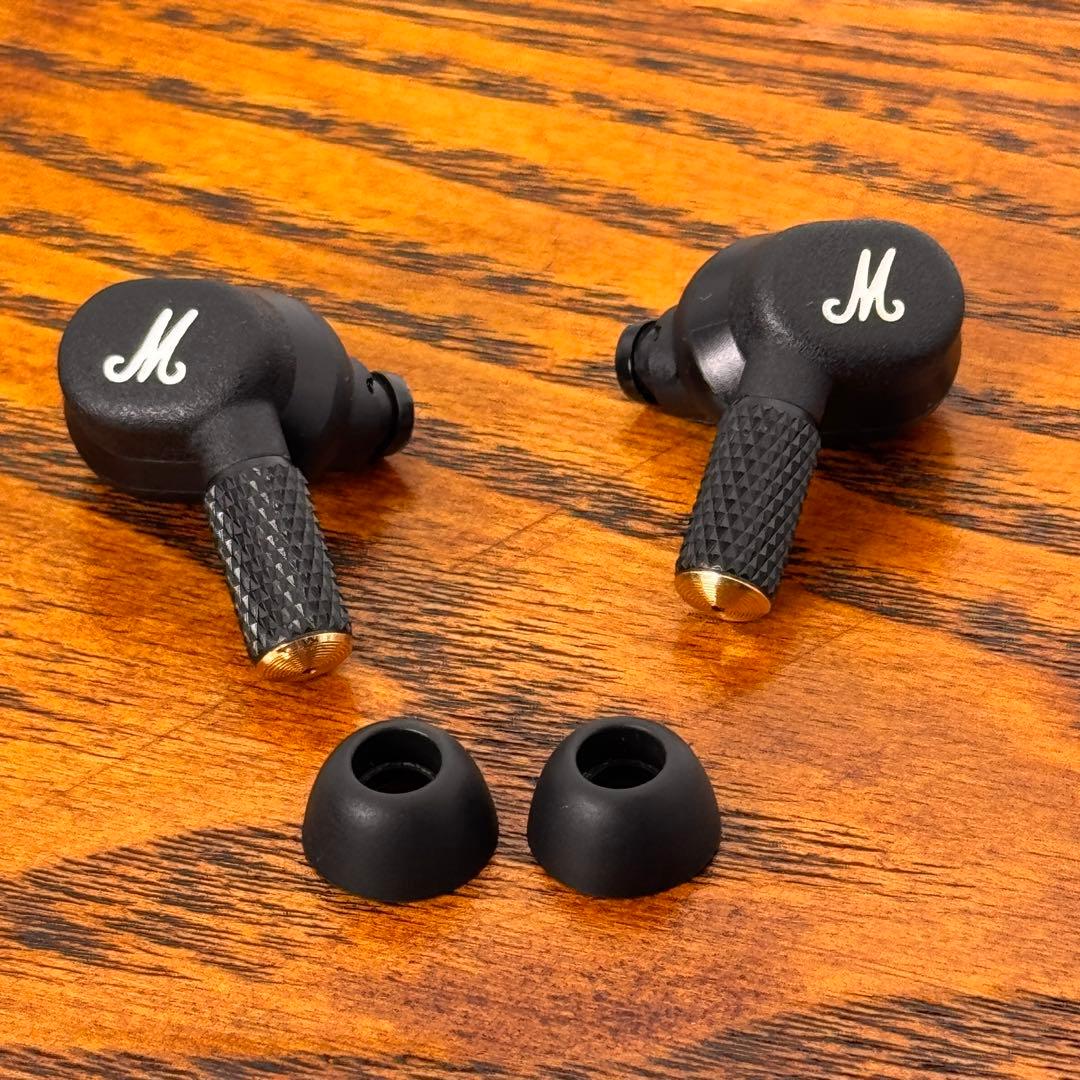 MarshallのMotif II A.N.C. ワイヤレスイヤホン本体のみ