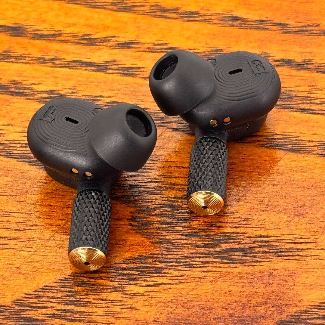 MarshallのMotif II A.N.C. ワイヤレスイヤホン本体のみ