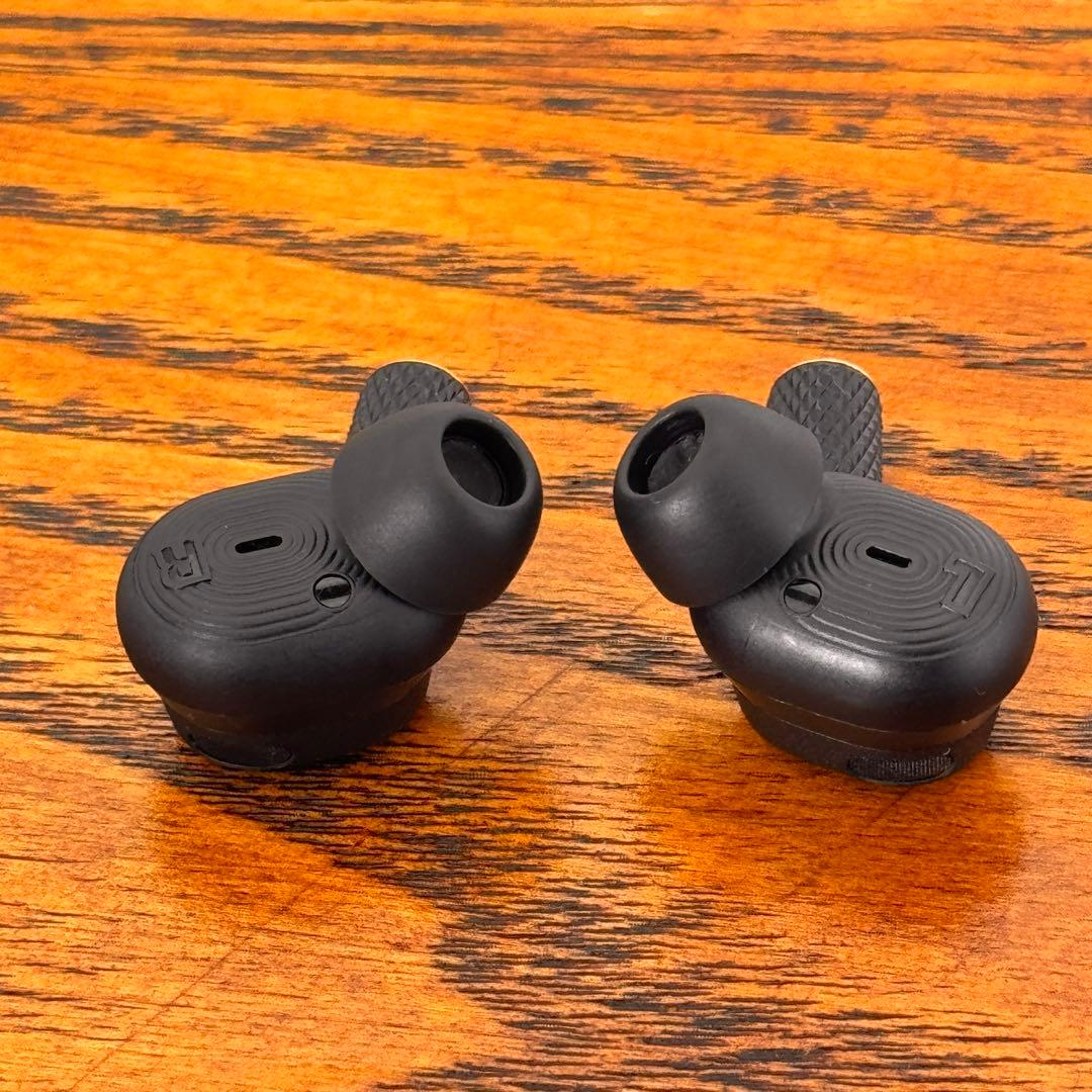 MarshallのMotif II A.N.C. ワイヤレスイヤホン本体のみ