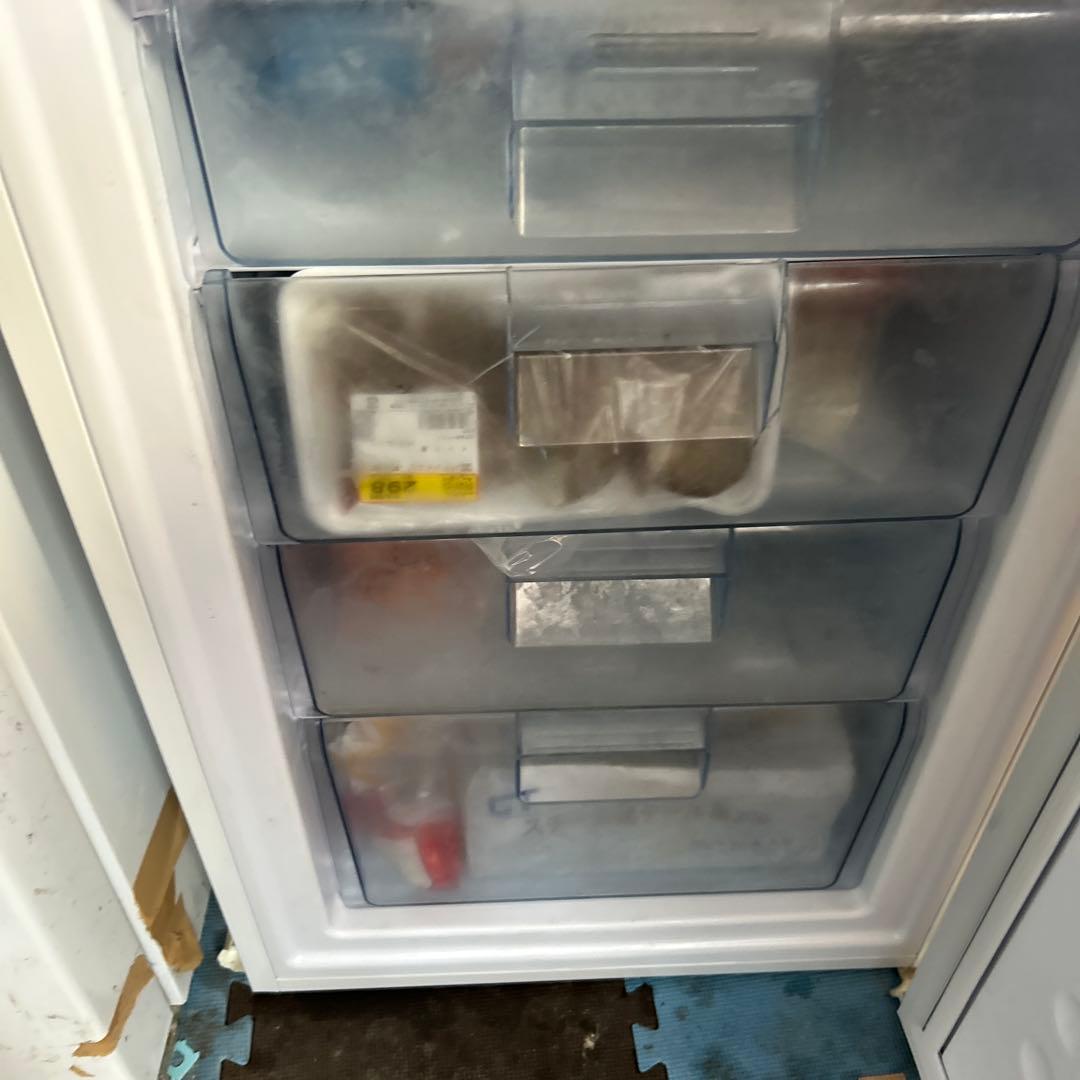 アイリスオーヤマ ノンフロン冷凍庫 大容量85L 激安　2022年製