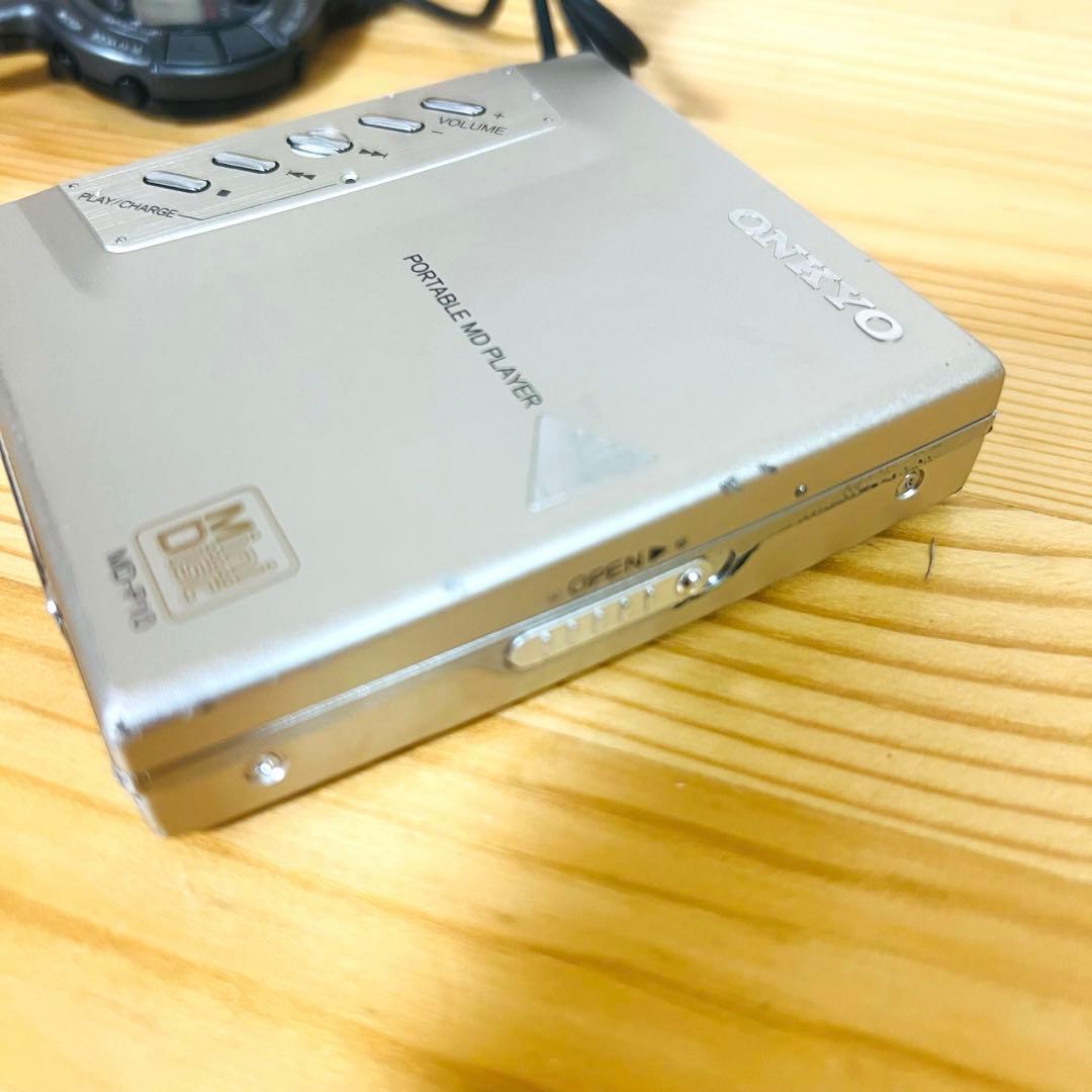 希少　入手困難　ONKYO ポータブルミニディスクプレーヤー MD-P10