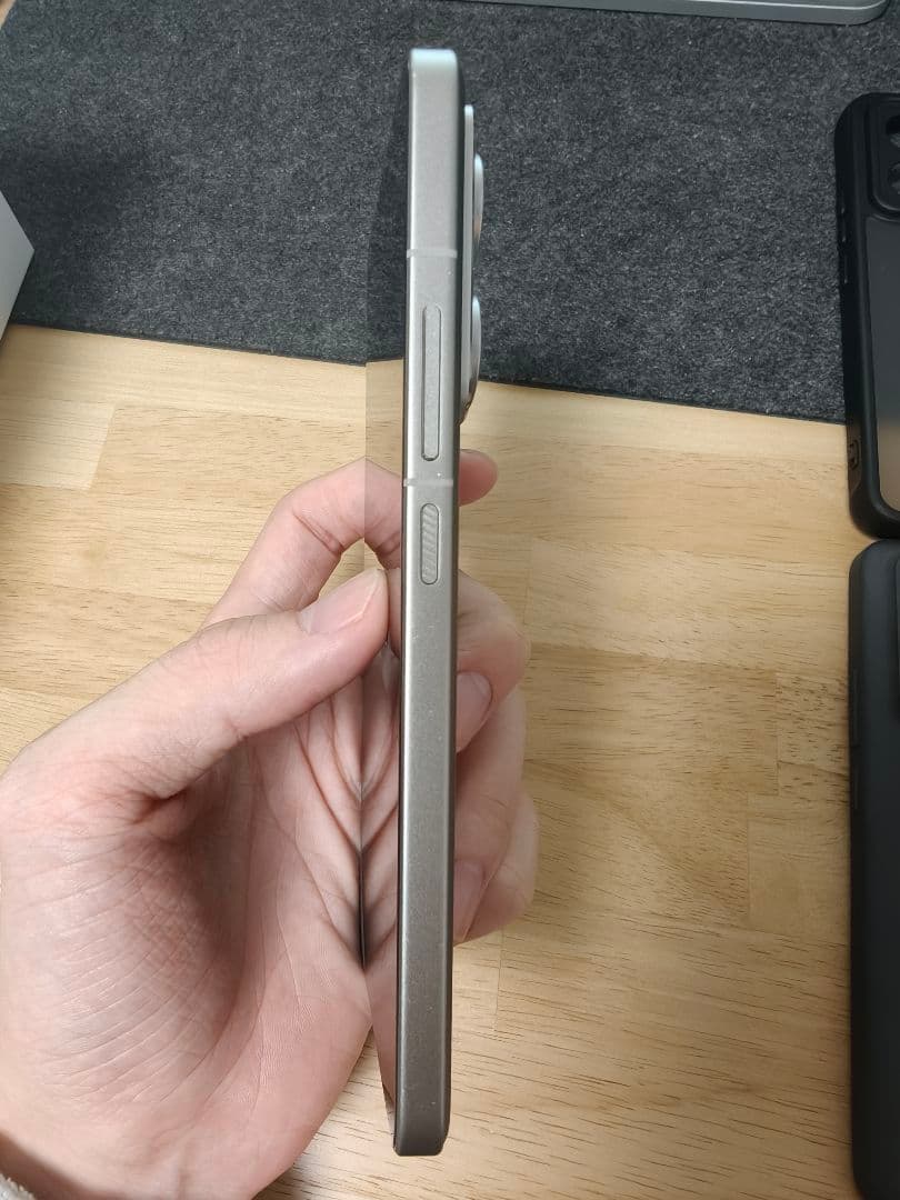 Xiaomi 14T Pro 本体 チタングレー