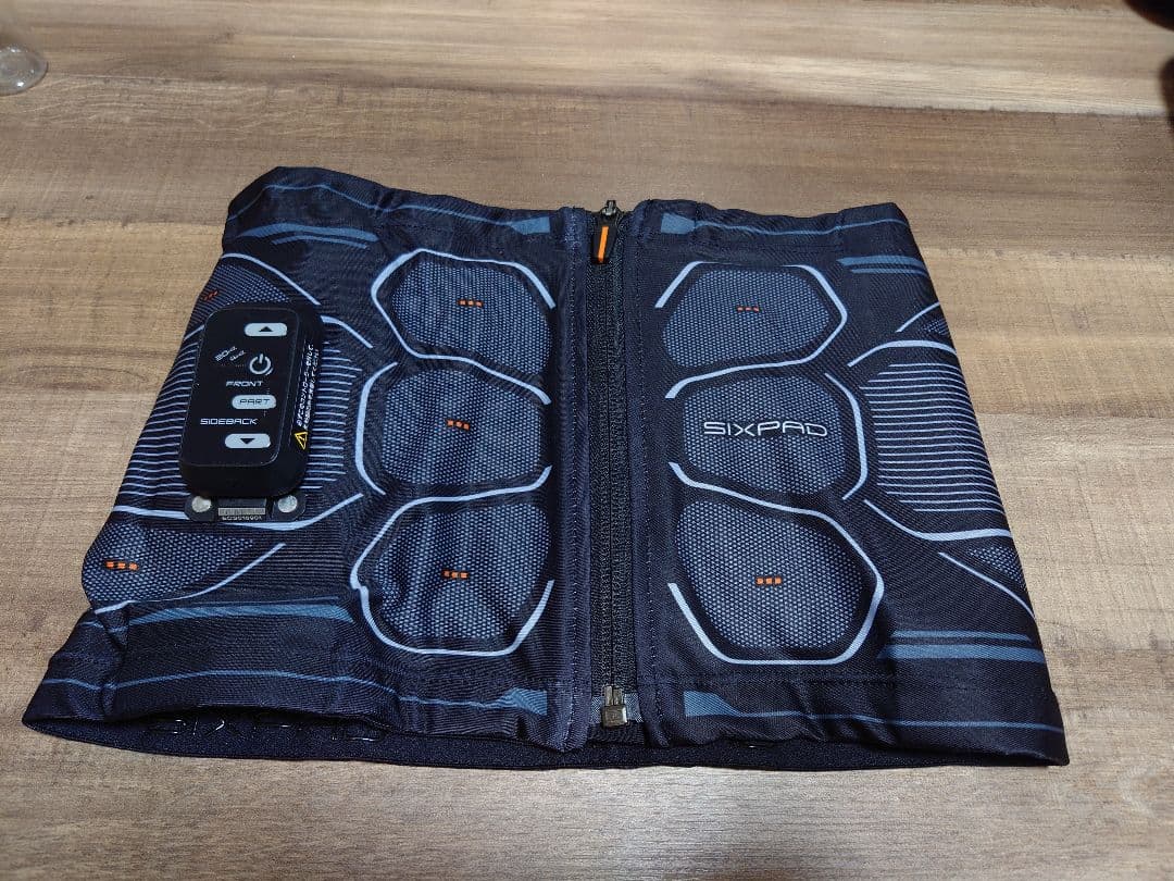 SIXPAD パワースーツコアベルト Sサイズ（2022モデル）
