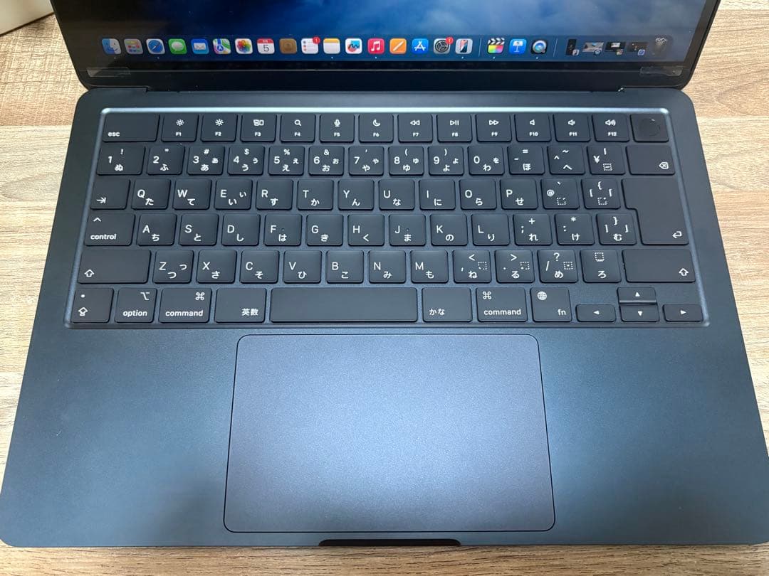 M2チップ搭載　13inch MacBook Air