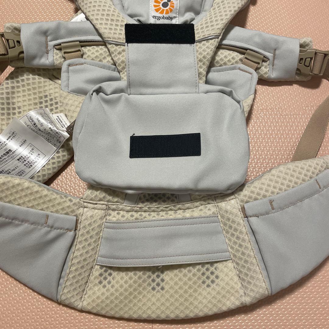 エルゴベビー オムニブリーズ サンドベージュ 抱っこ紐 よだれカバー付き