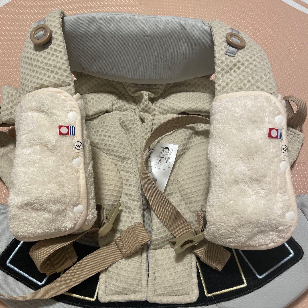 エルゴベビー オムニブリーズ サンドベージュ 抱っこ紐 よだれカバー付き