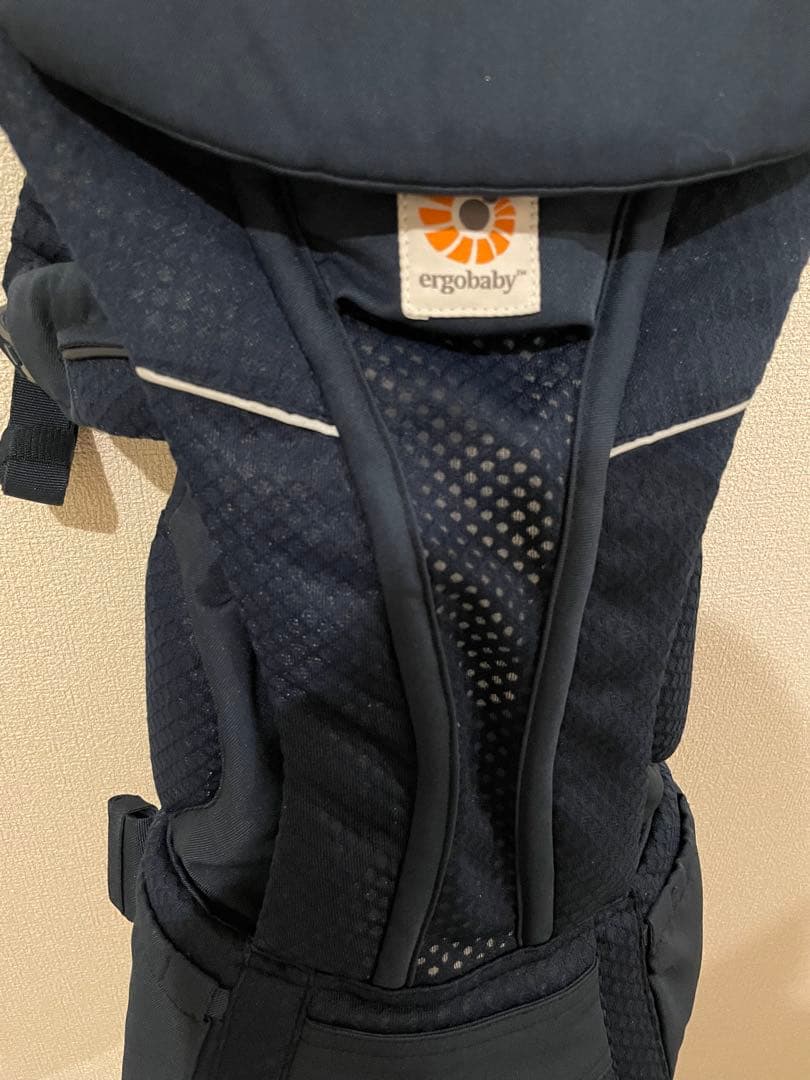 【美品】ergobaby OMNI Breeze 抱っこ紐 ミッドナイトブルー