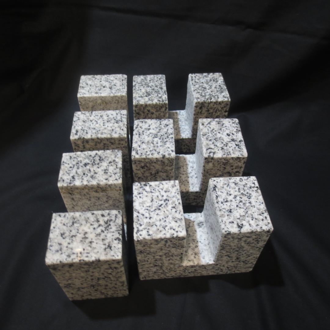 ケーブルインシュレーター ５個セット 御影石 （花崗岩）