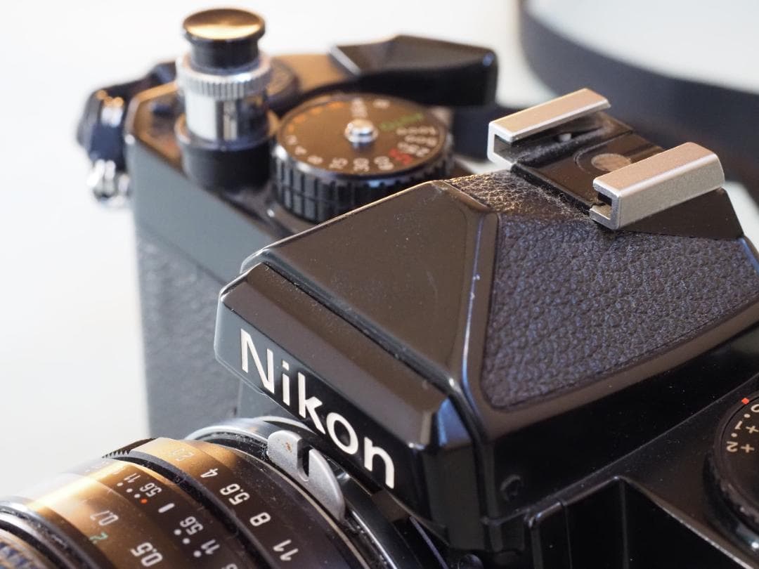 Nikon FE タムロン24mm/F2.5 付き