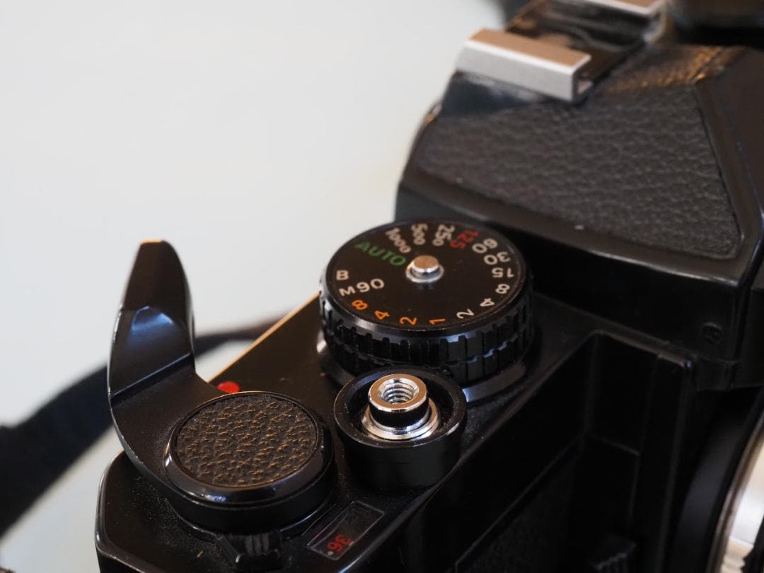 Nikon FE タムロン24mm/F2.5 付き