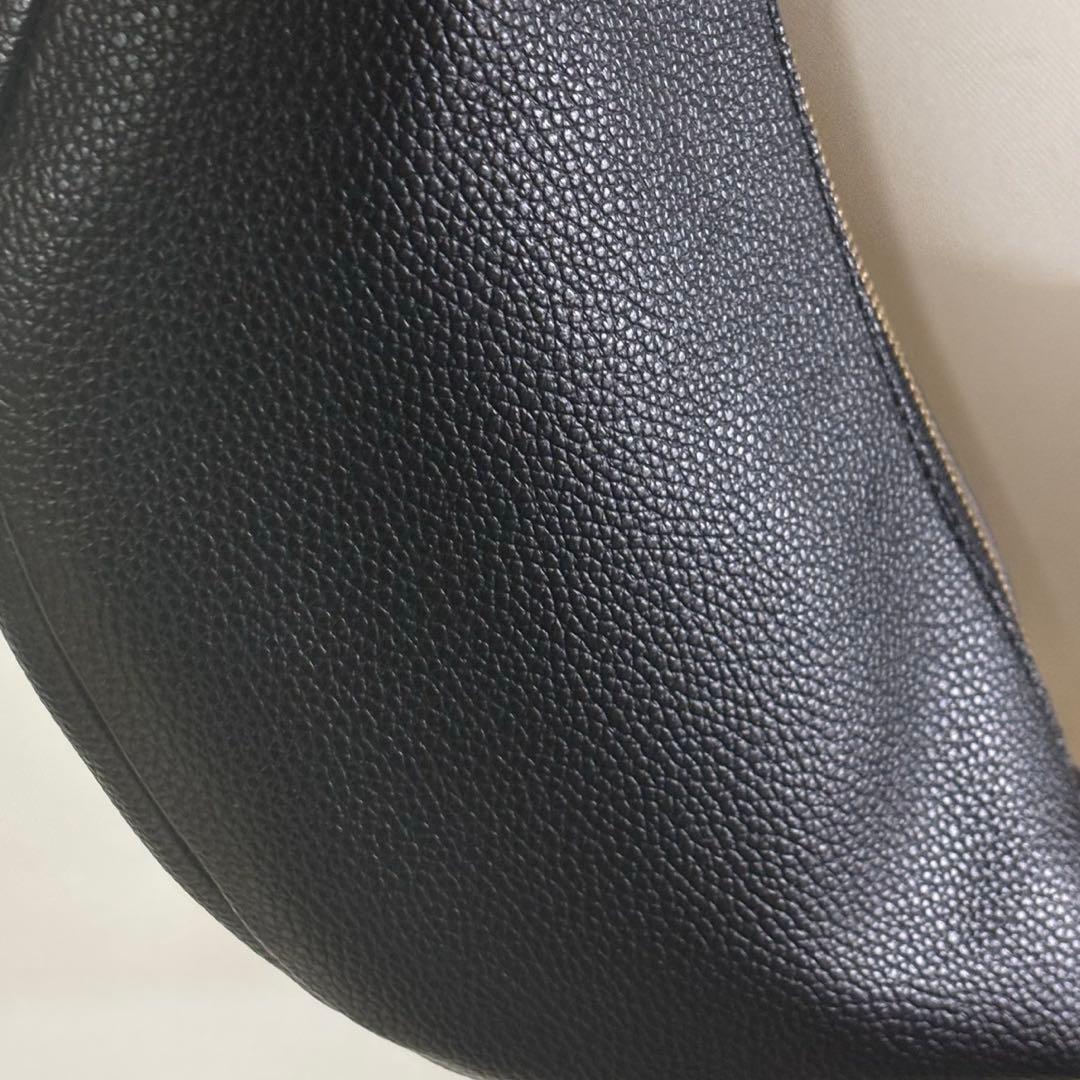 RIVE DROITE リヴドロワ　カーブボディバッグ　ブラック