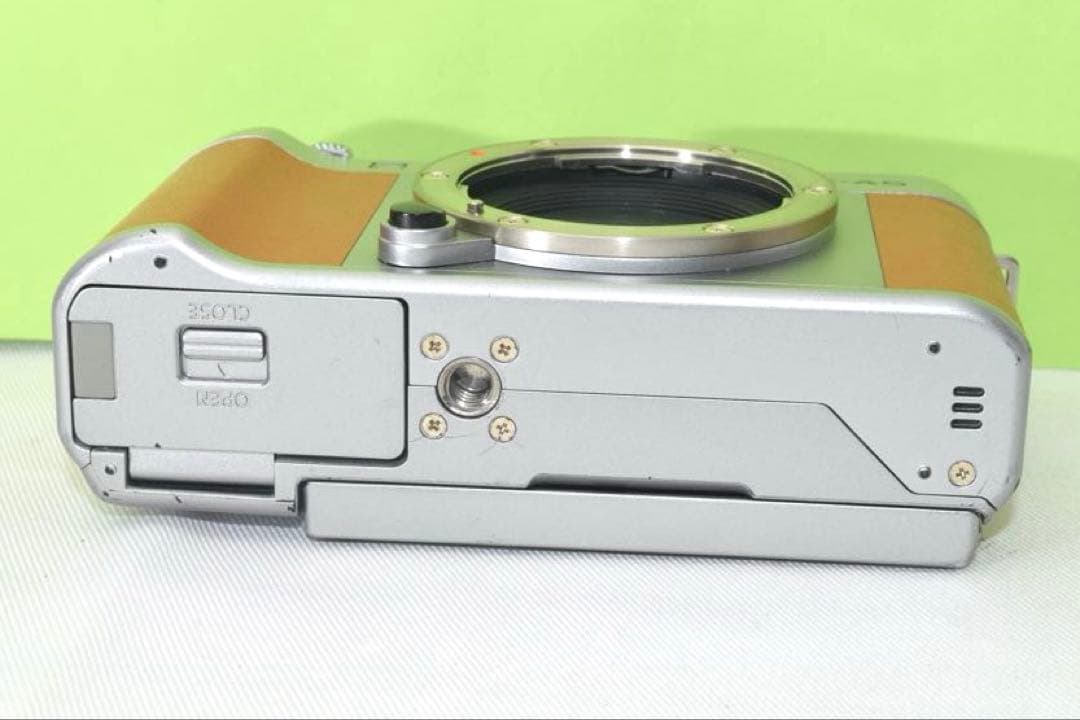 FUJIFILM X-A5 ☆送料無料☆