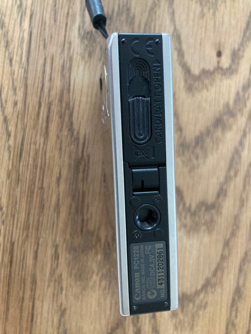 Canon IXY Digital 10 7.1MP コンパクトデジタルカメラ