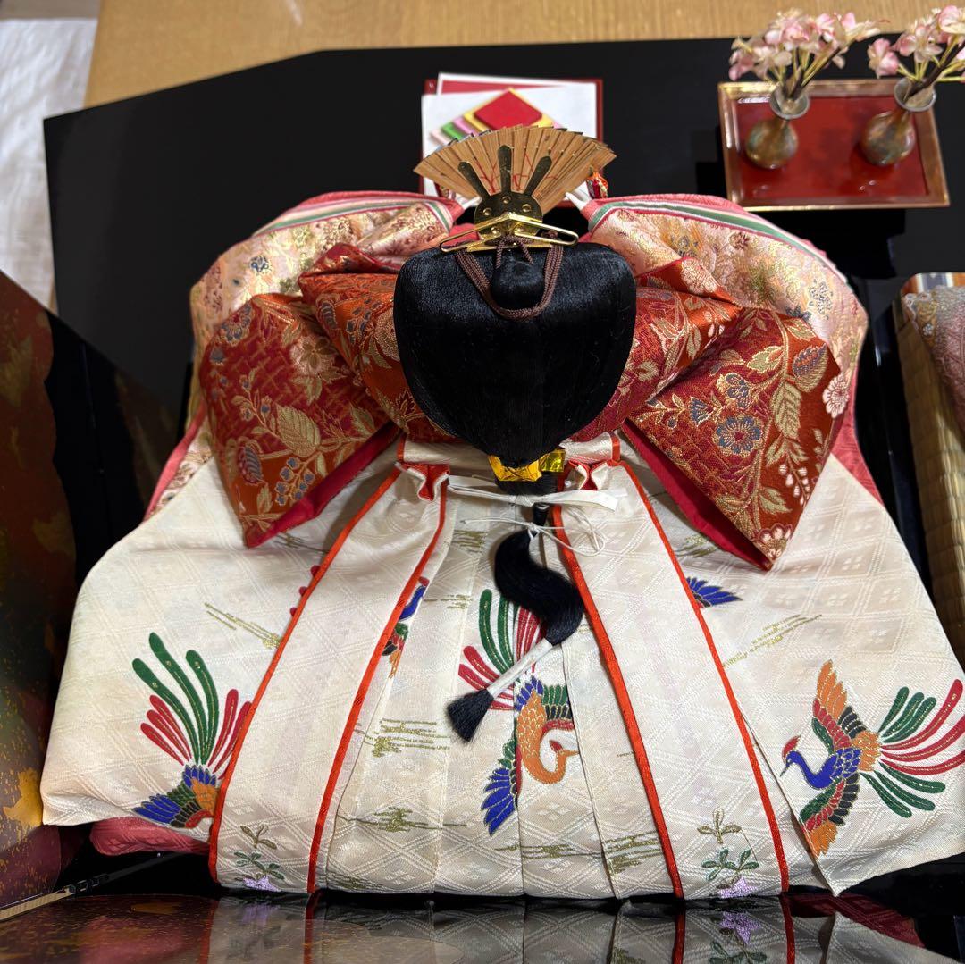 伝統的なひな人形セット