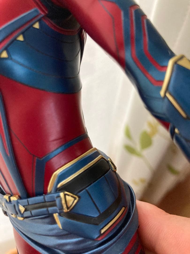 ホットトイズ『アベンジャーズ/エンドゲーム』キャプテン・マーベル フィギュア