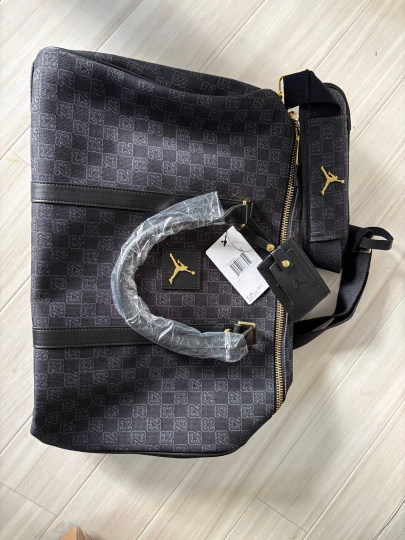 バッグ JORDAN BRAND MONOGRAM DUFFLE BAG BLACK