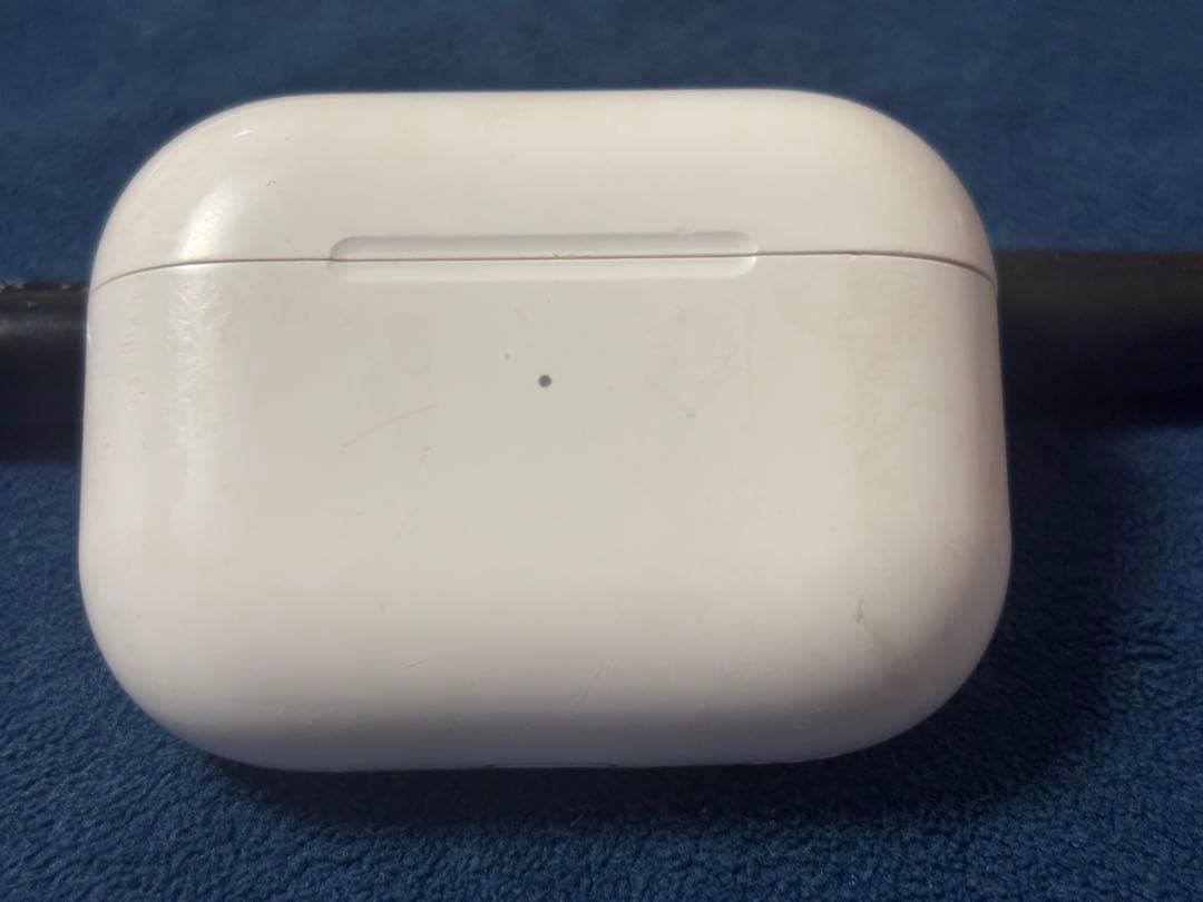 AirPods Pro (第2世代）lightning端子モデル 充電ケース付き