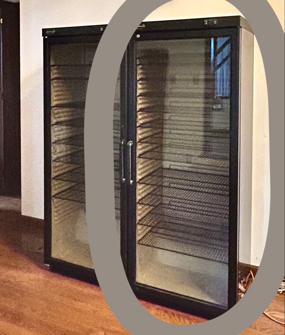 ドイツ製高級ワインセラー大型　右開きH160cm Chambrair