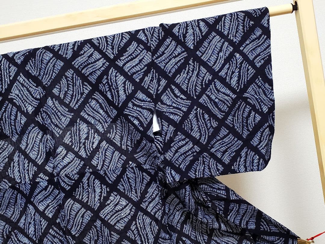 B4 美品 有松鳴海絞り 菱形に波模様 藍染 綿 浴衣 着物 17