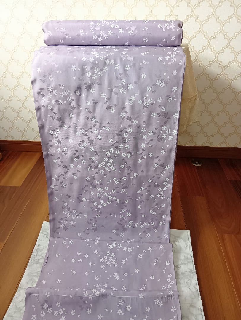 御襦袢地　反物　ラベンダー色　薄紫 桜の花柄　　 絹100%