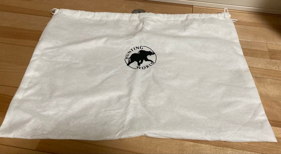 ハンティングワールド ショルダーバッグ　CARRYALL MEDIUM 新品