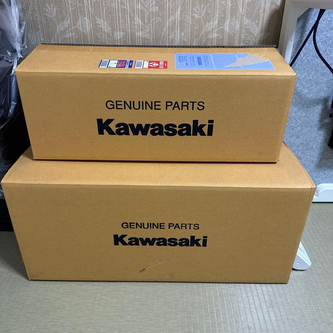 エリミネーター400 SE 新車取り外しタンク、ガウル、フェンダーセット