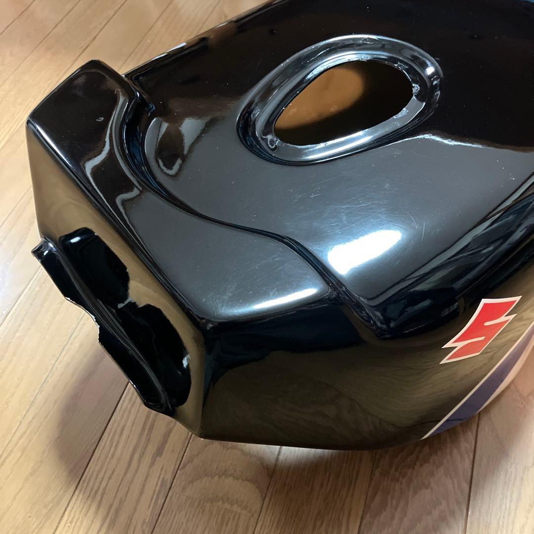 スズキ バイクタンク 黒/白/青