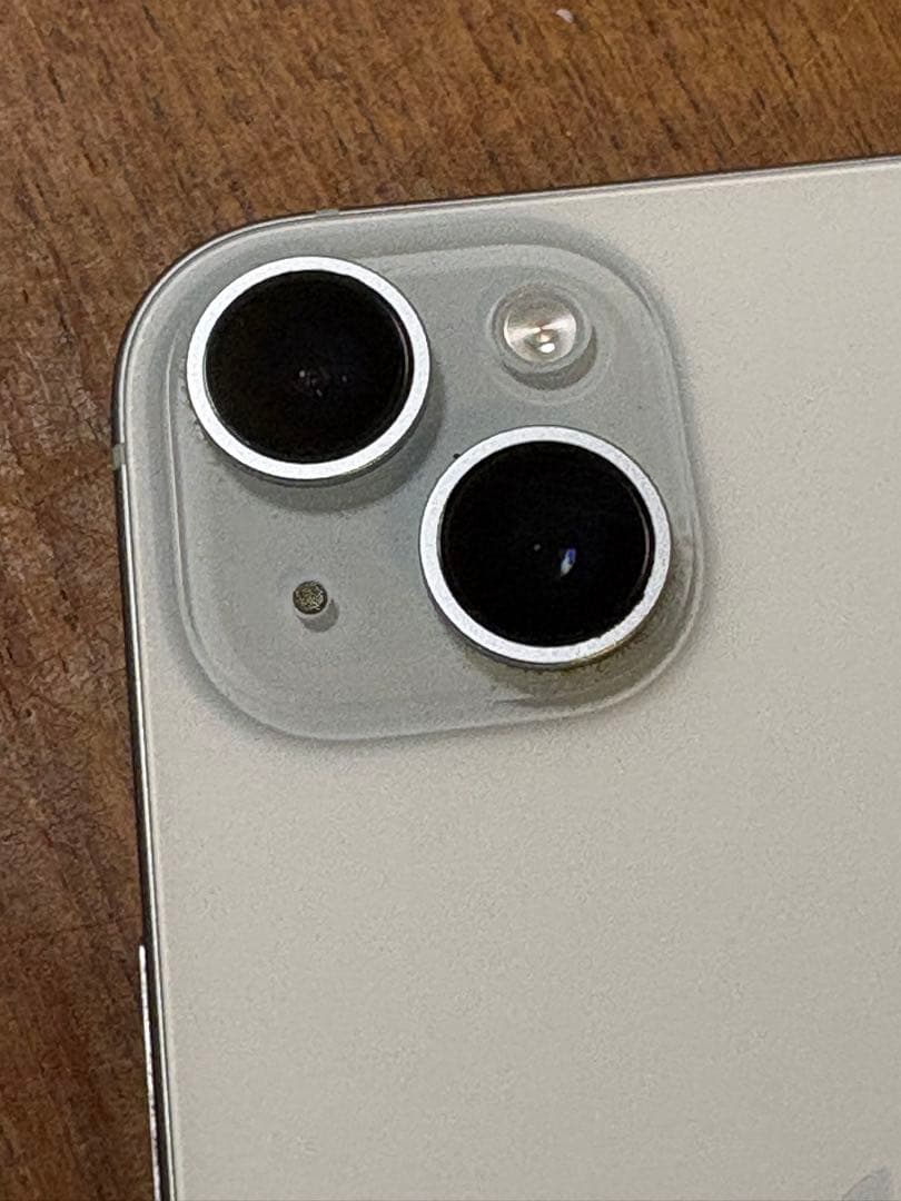 Apple iPhone 15 128GB ホワイト 本体　SIMフリー