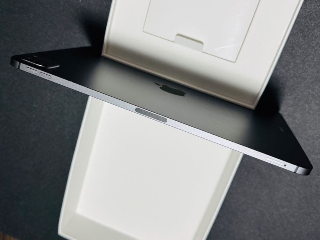 Apple iPad Pro Cellular 11インチ マジックキーボード