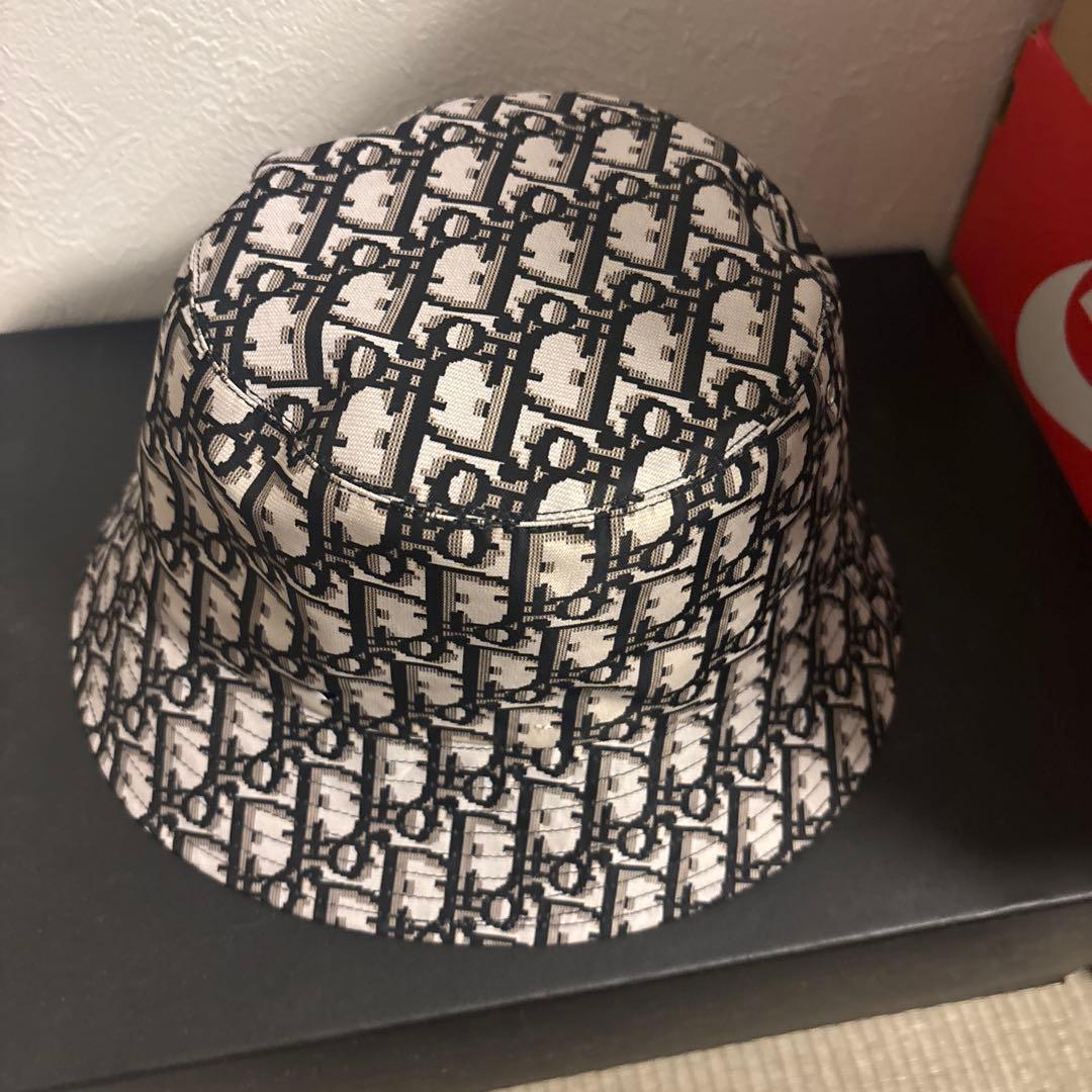 最安値DIORリバーシブルバケットハット