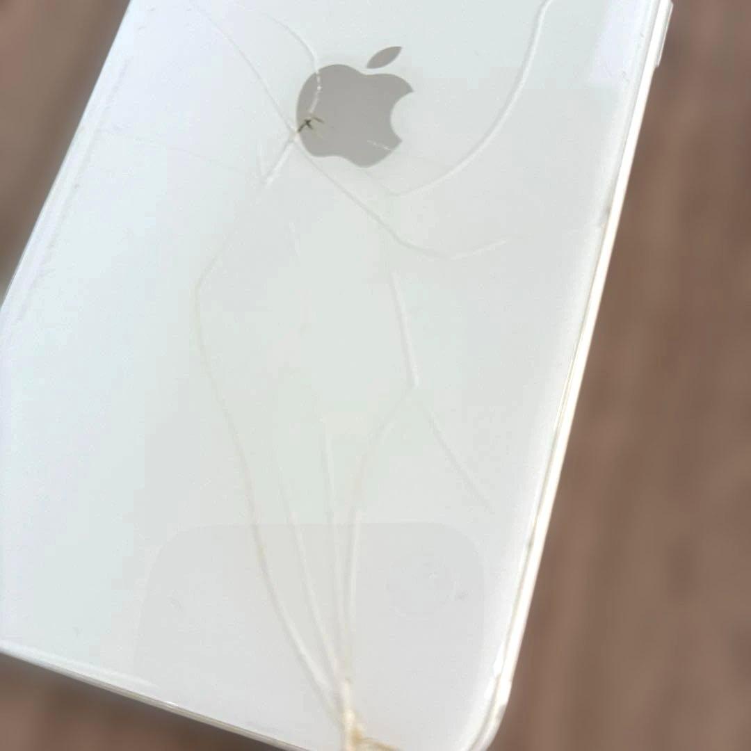 【ジャンク品】iPhone SE 第2世代 ホワイト64GB