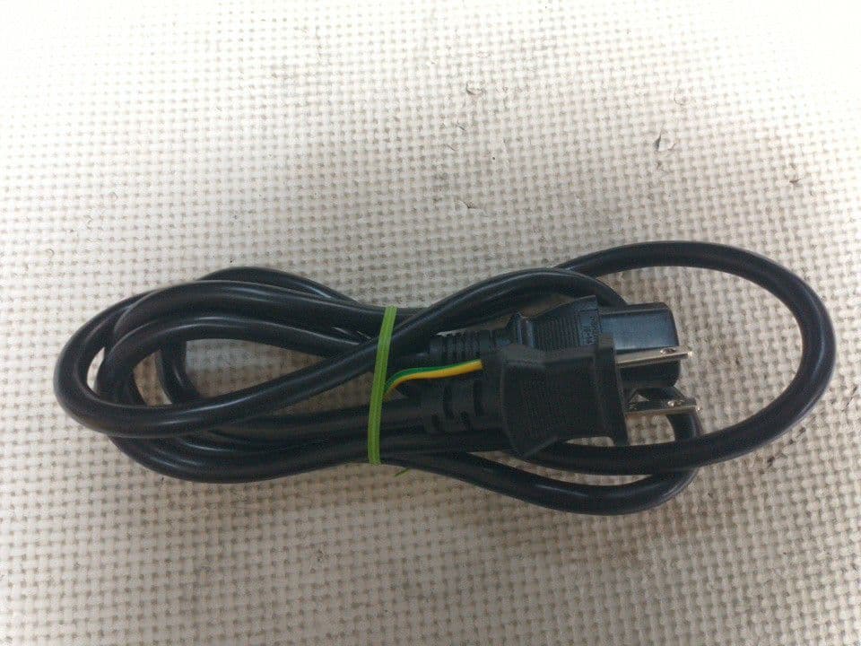 DELL デル 液晶ディスプレイ本体　G3223Q ゲーミングモニター　通電OK