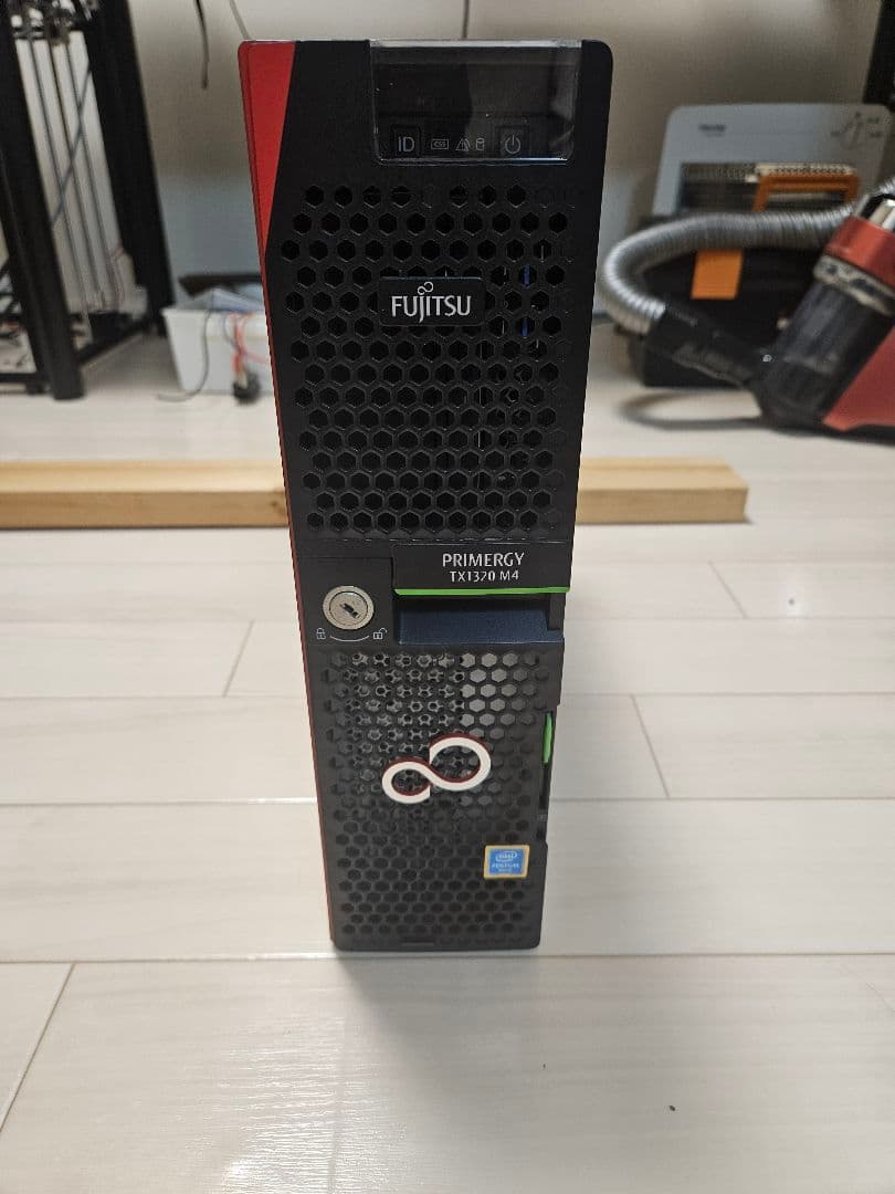 Fujitsu PRIMERGY TX1320 M4②