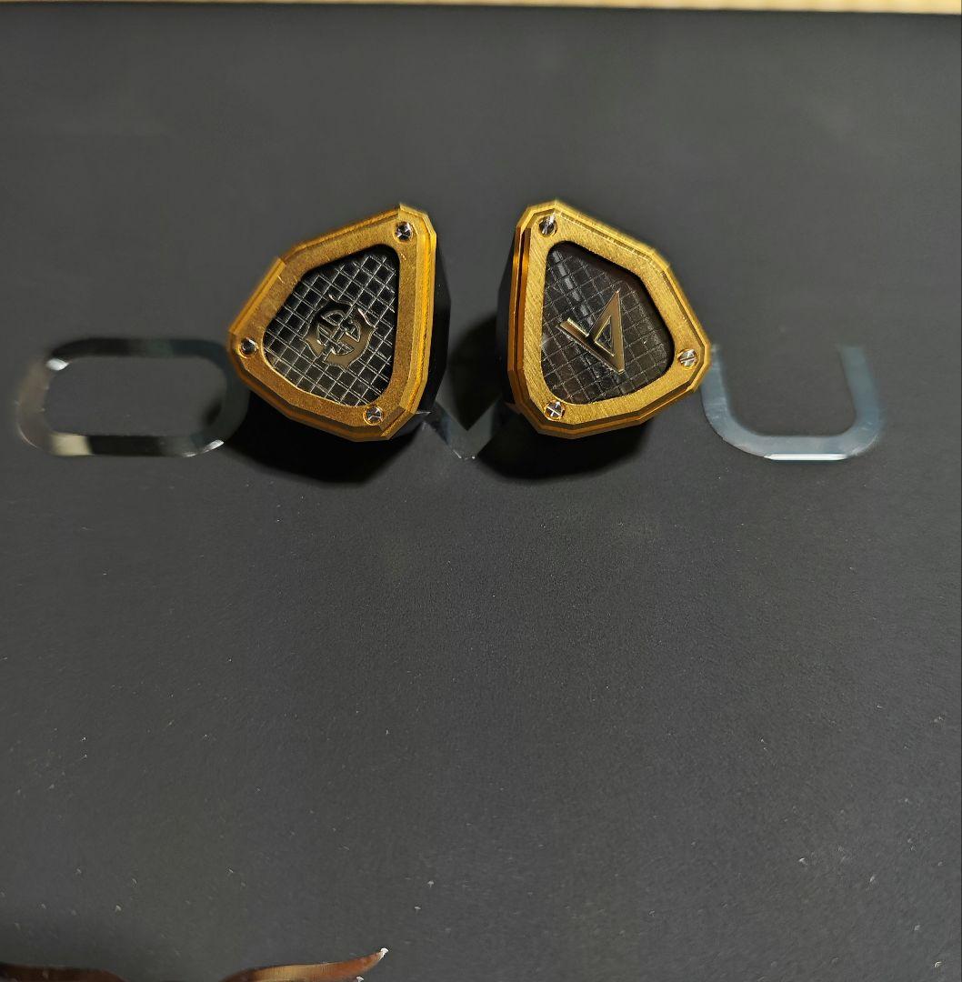 極美品 Astell&Kern Empire Ears　Novus