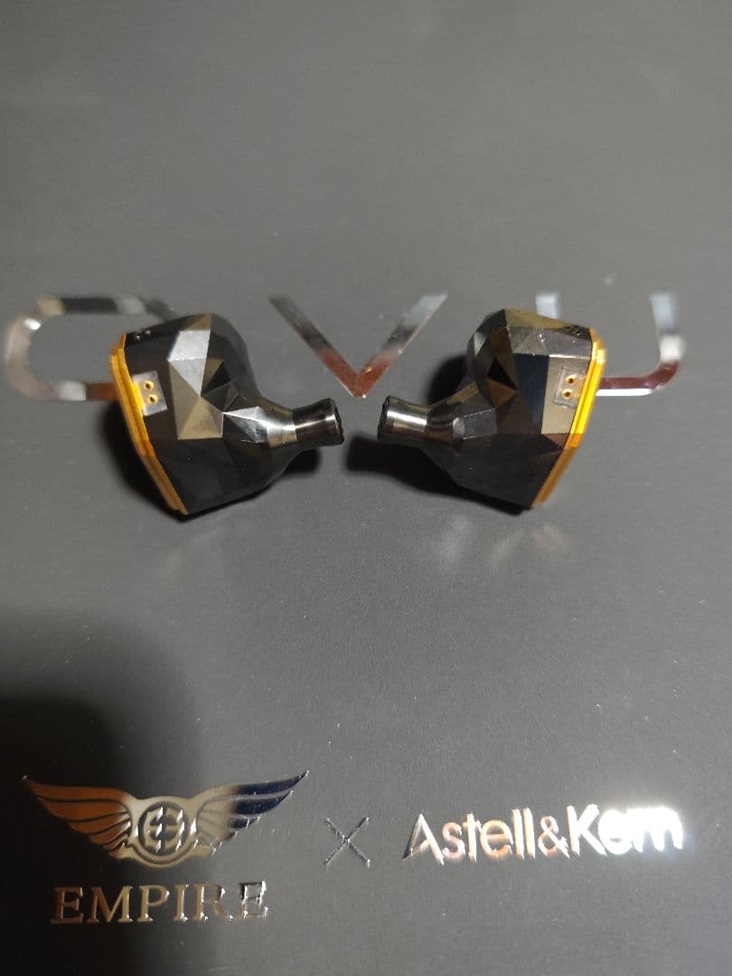 極美品 Astell&Kern Empire Ears　Novus