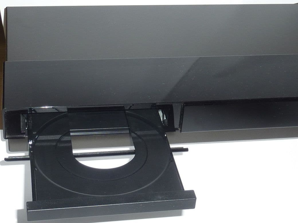 BDZ-FT1000 RMT-VR110J ULTRA　HD 18年 ブルーレイ