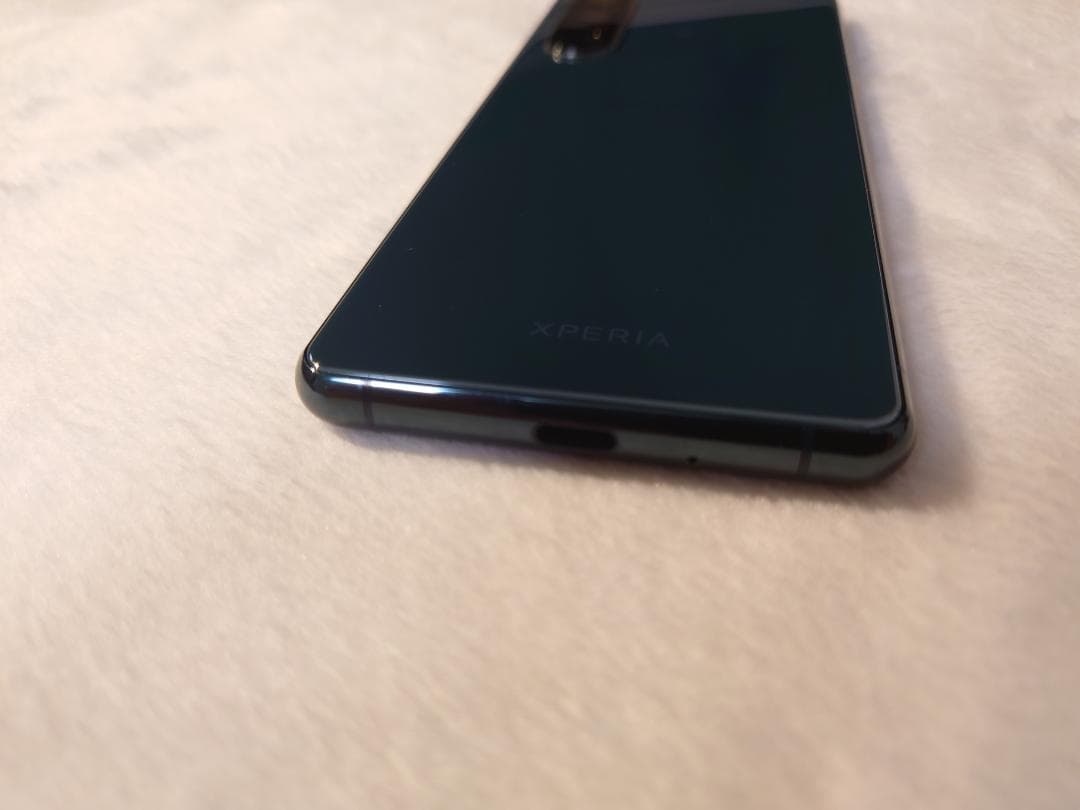 SONY　Xperia5 III XQ-BQ42 美品 + 純正ケース等