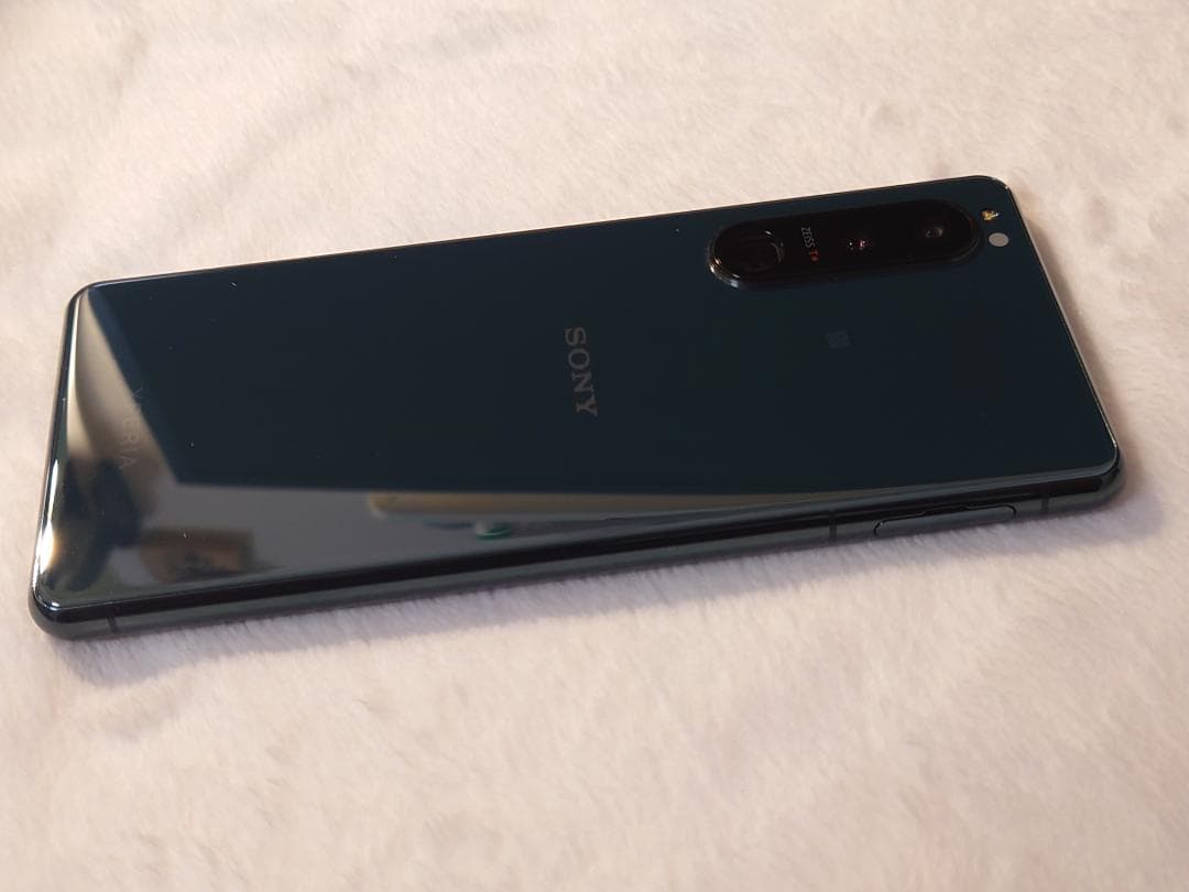 SONY　Xperia5 III XQ-BQ42 美品 + 純正ケース等