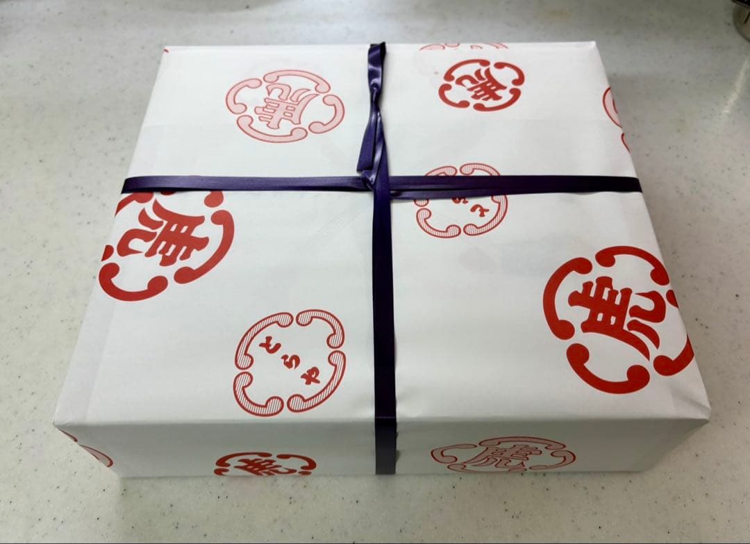 虎屋　印籠杉箱入　大形羊羹　660g×6本　非売品　夜の梅　おもかげ　新緑