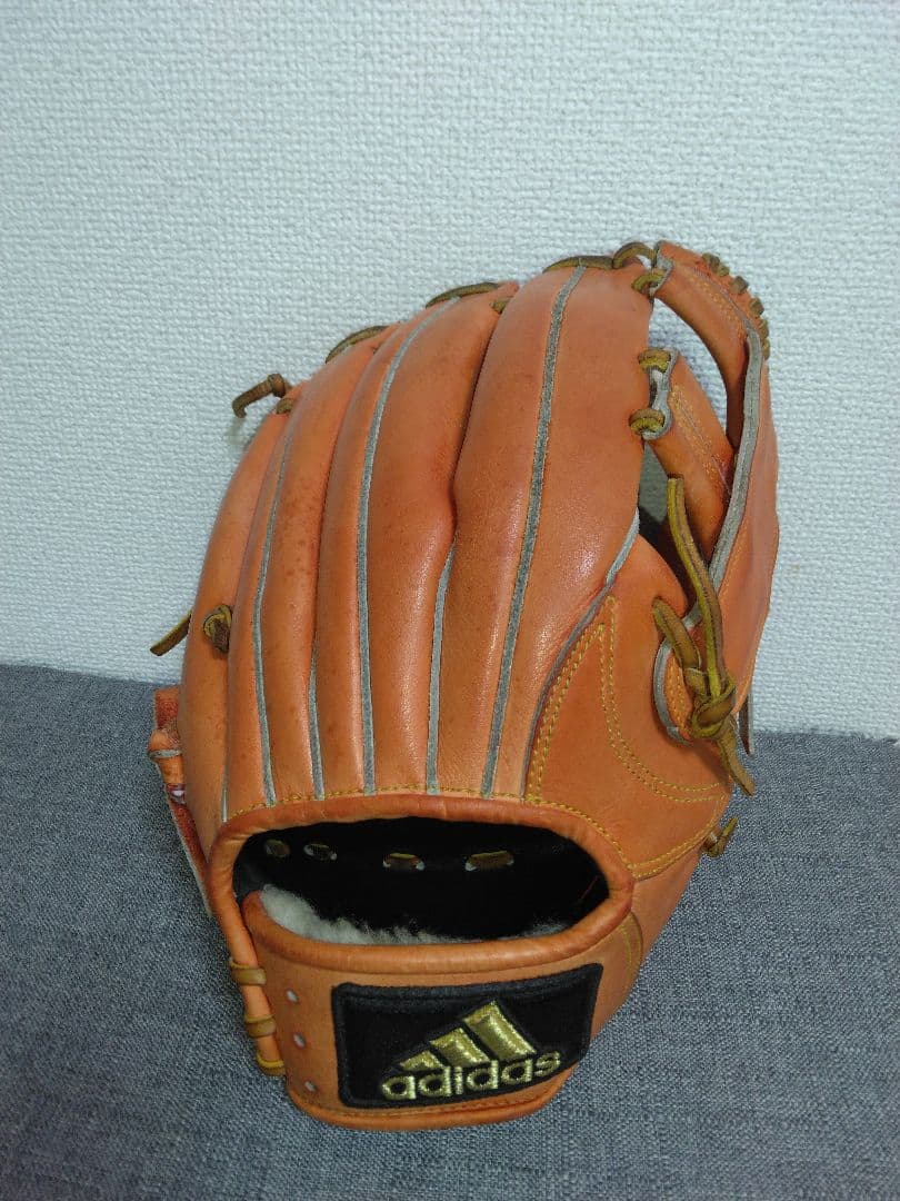 アディダス硬式オールラウンド