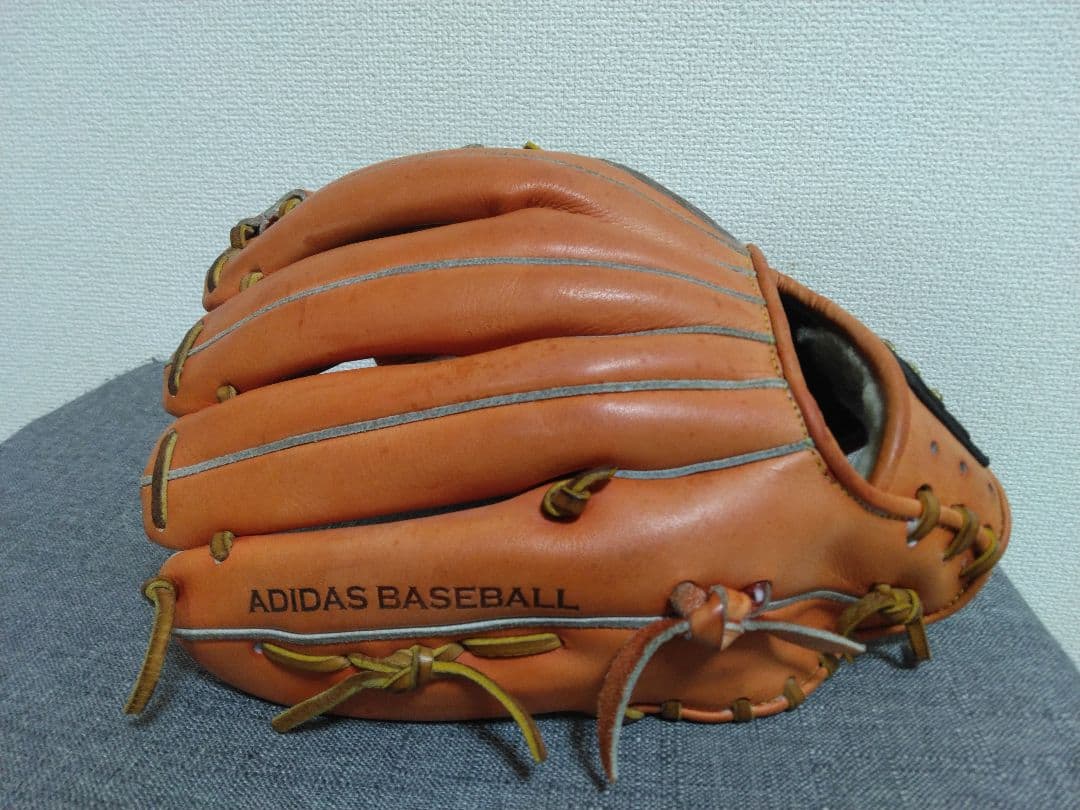 アディダス硬式オールラウンド