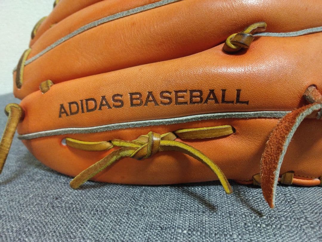 アディダス硬式オールラウンド