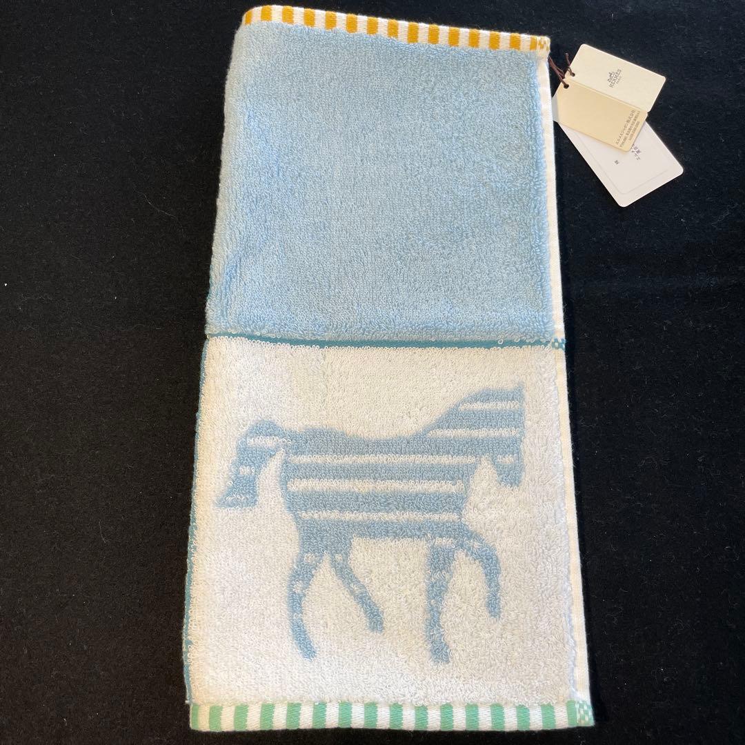 エルメス　タオルハンカチ馬と自転車　箱、グリーティングカード、2025リボン付き