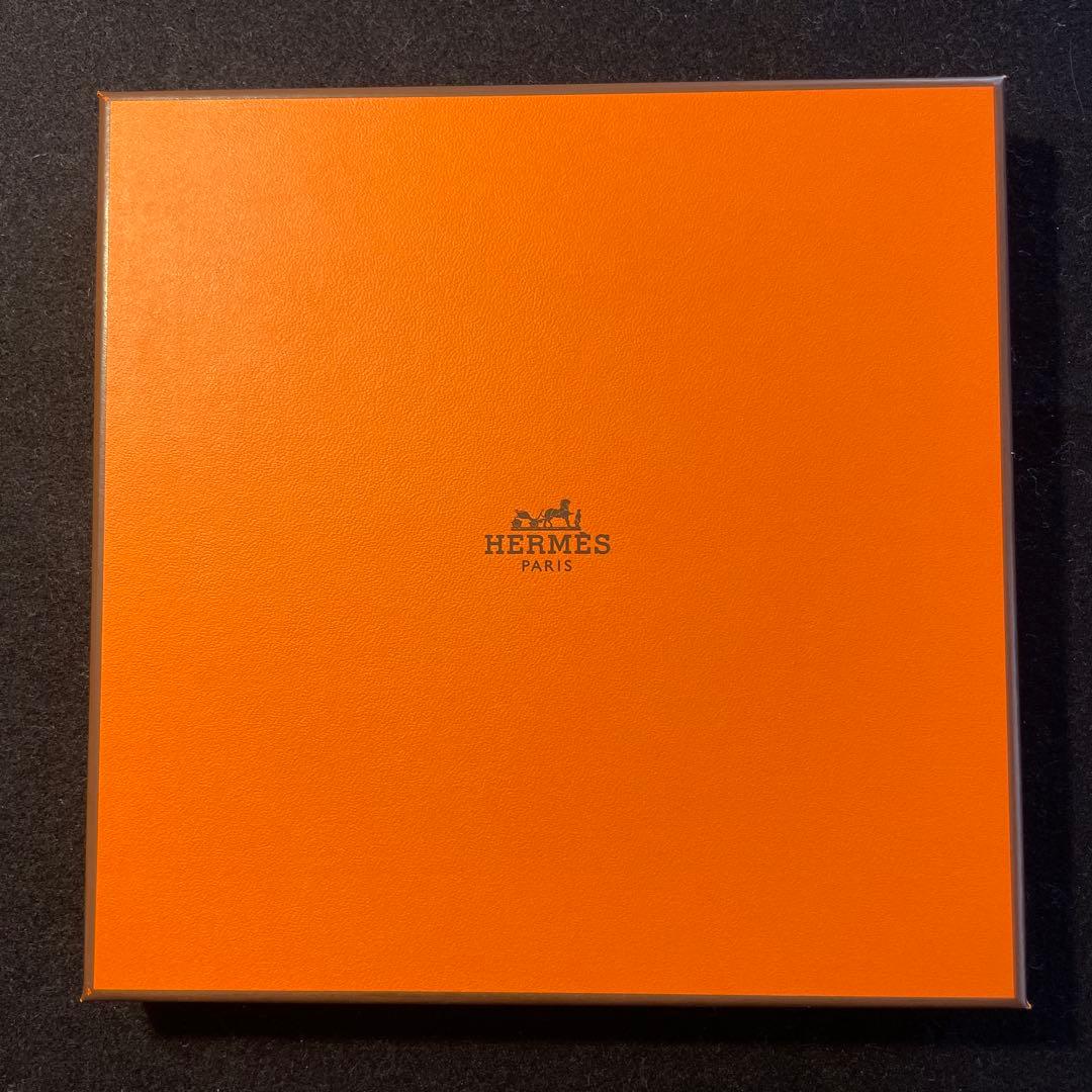 エルメス　タオルハンカチ馬と自転車　箱、グリーティングカード、2025リボン付き