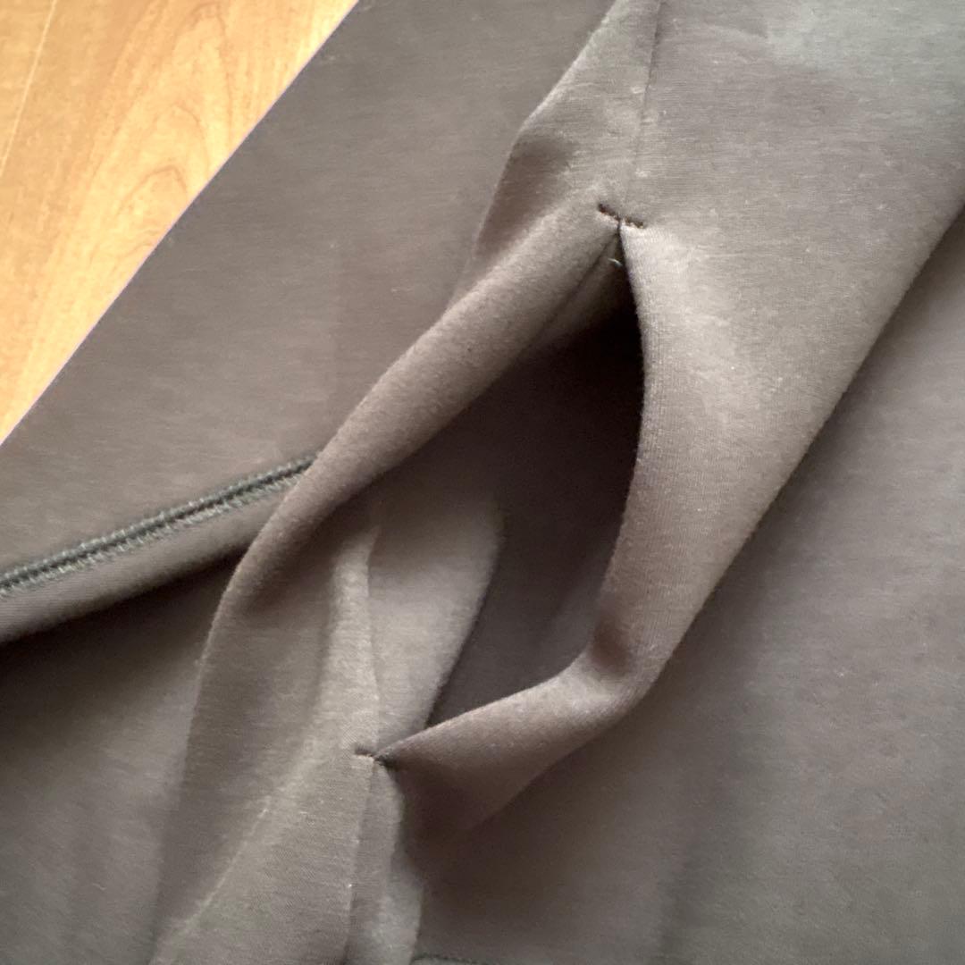 新品　yort 定価¥1万9800円　ダンボールダブルジップパーカー